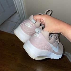 Nike Air maxs size 9